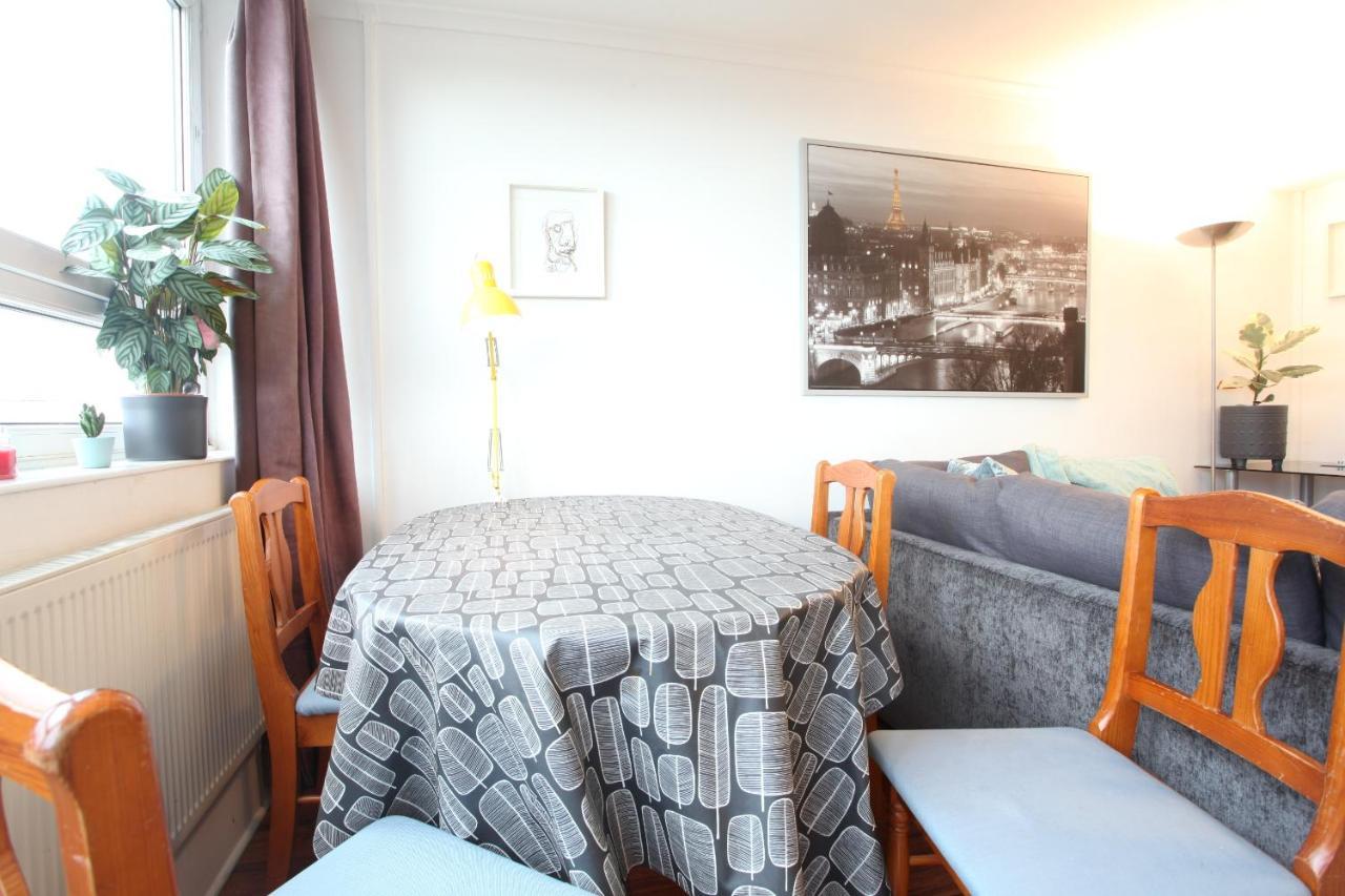 Chelsea Off Kings Road One Bedroom With Balcony