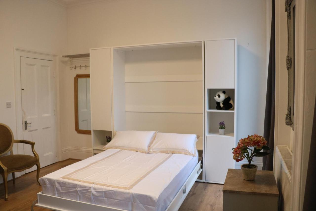 Victoria Style Flat Near Victoria Station Homestay London
