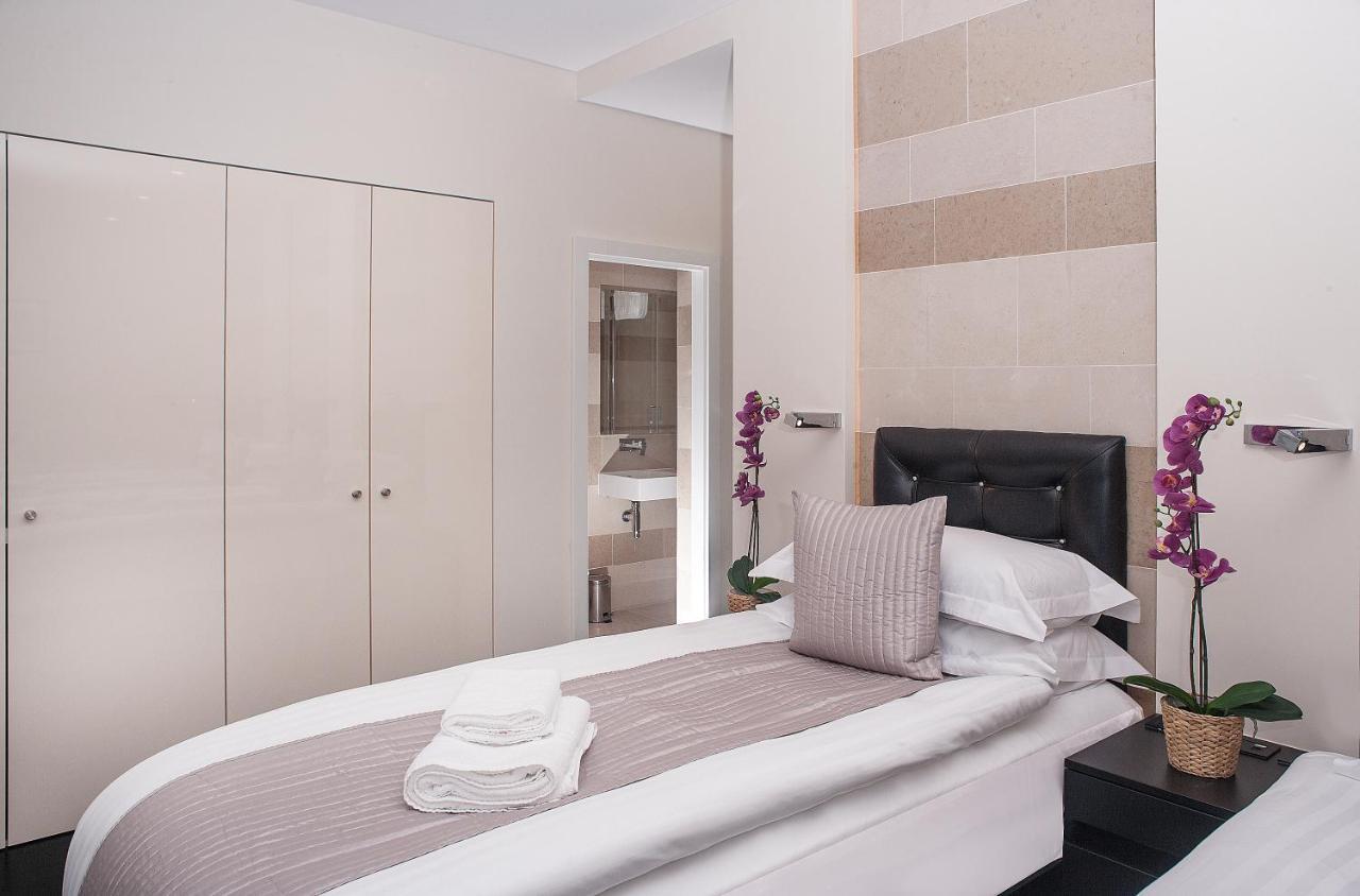 Nox Golders Apartahotel
