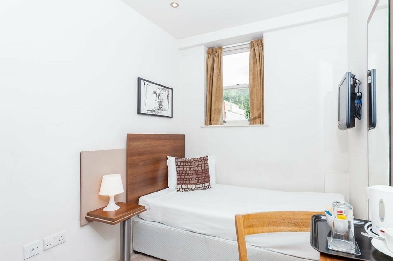 Avni Kensington Hotel 3*