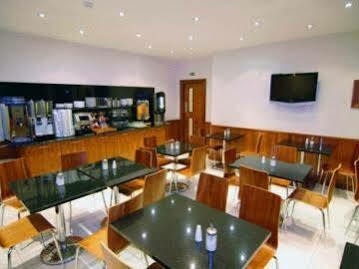 Westbury 3*