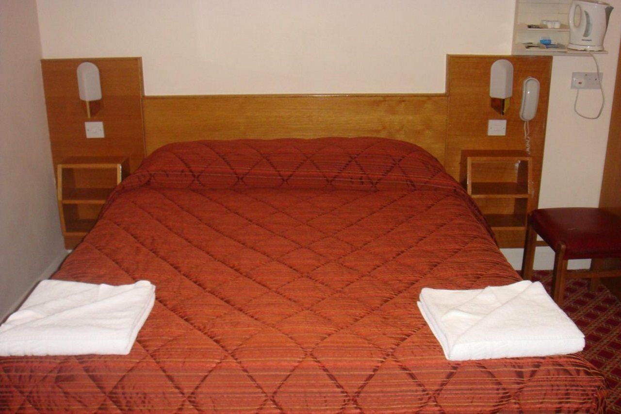 Seymour Hotel 2*