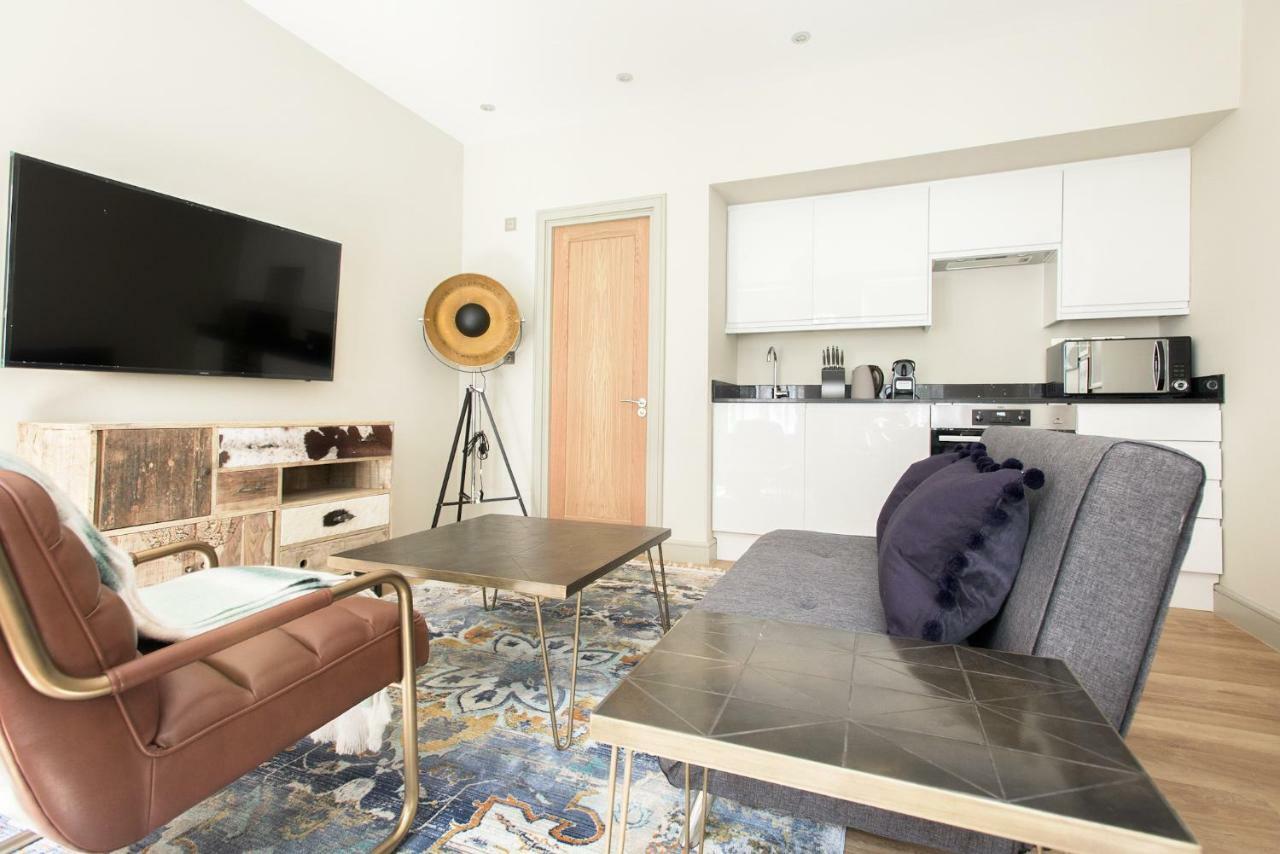 The Mayfair Parade - Trendy 1bdr Apartment *