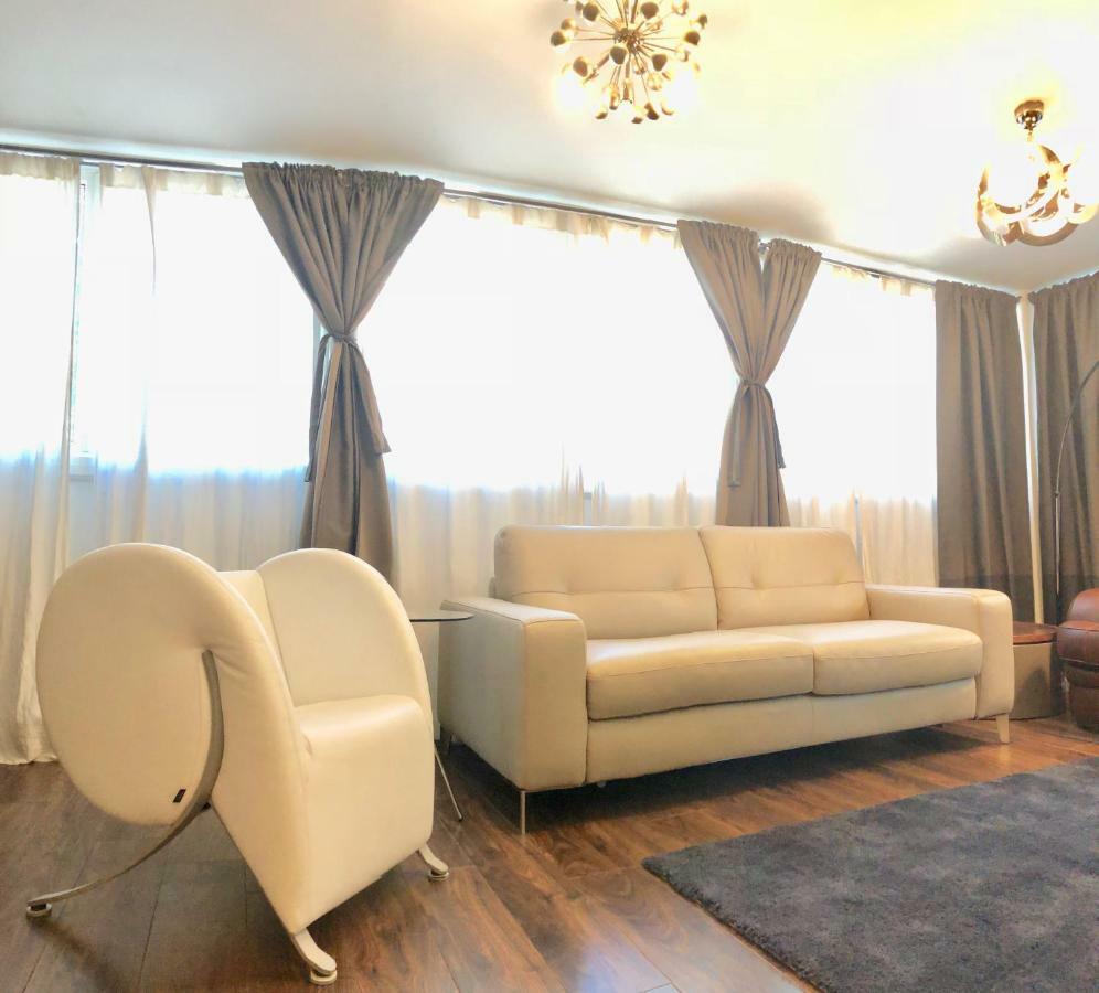 2 Beds 2 Baths In Heart Of * Londres