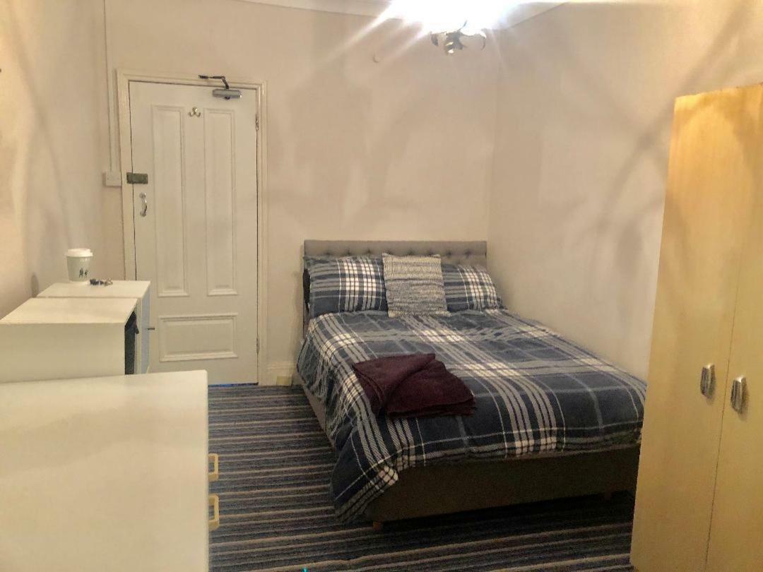 2 Bedroom In Westminster