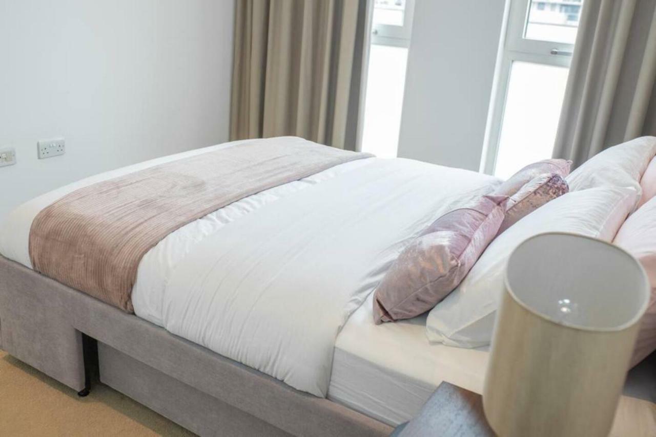 Top Floor Luxury And Spacious 2 Bedroom In Stratford Londres