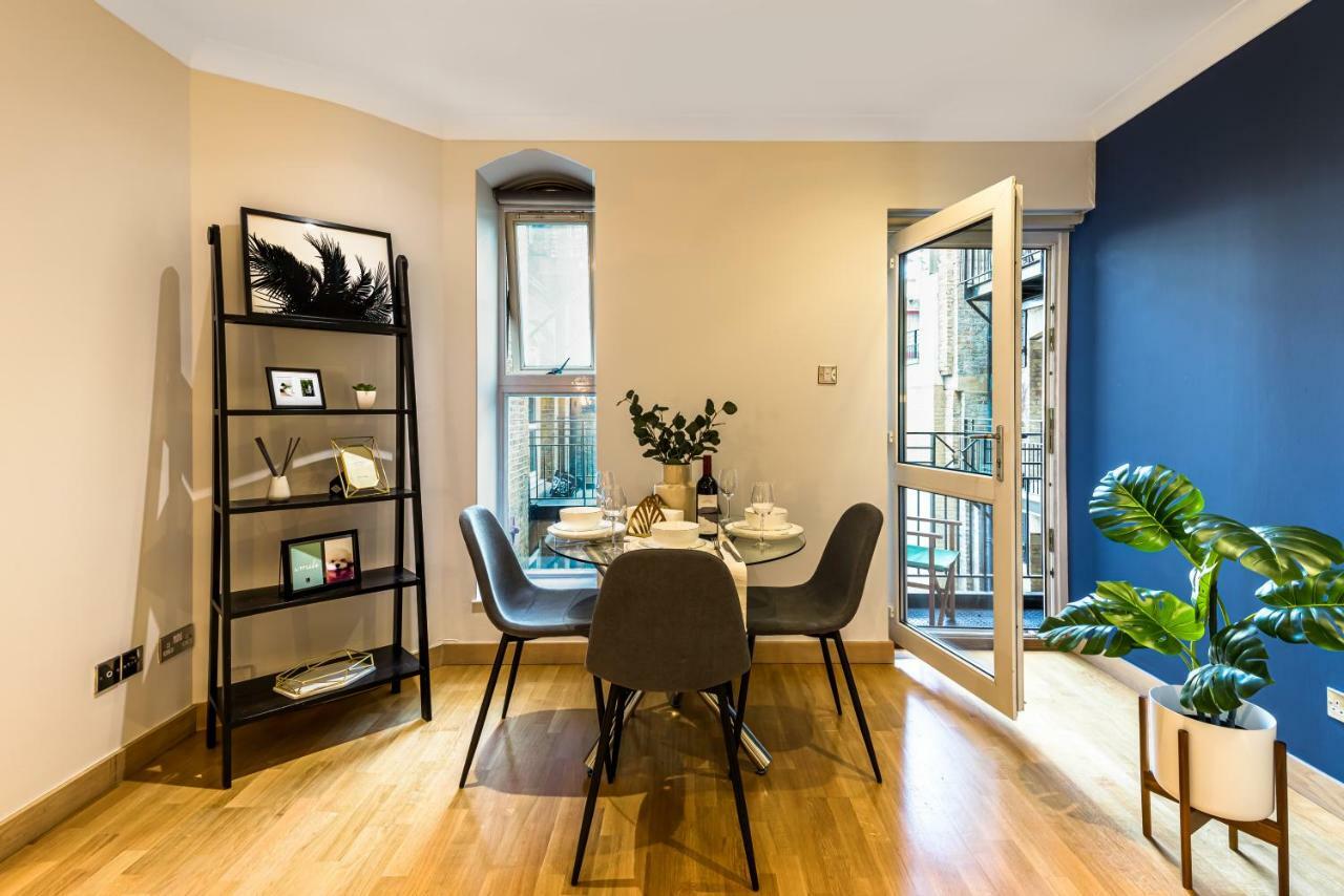 One Bed Serviced Near Millenium Bridge Londres
