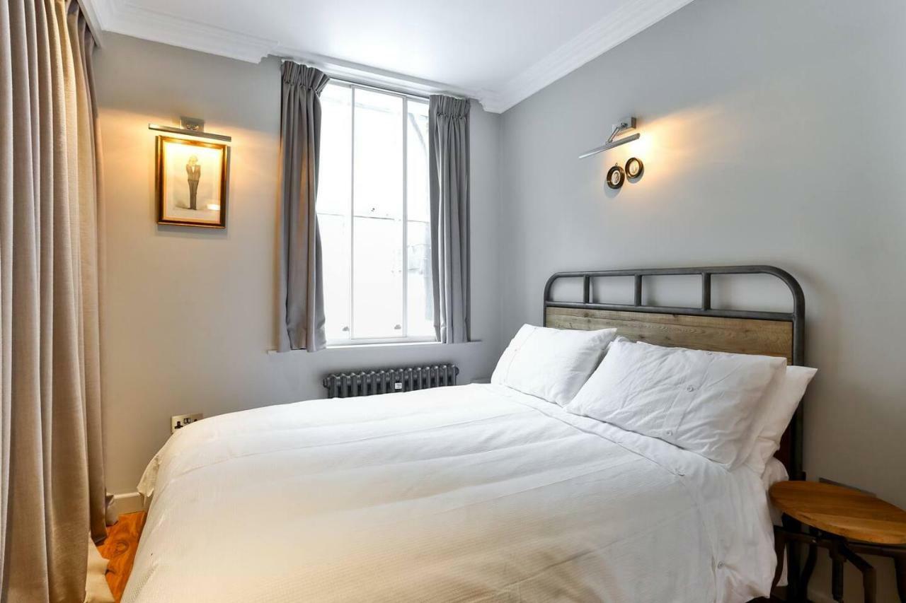 Beautiful - Bloomsbury * Londen
