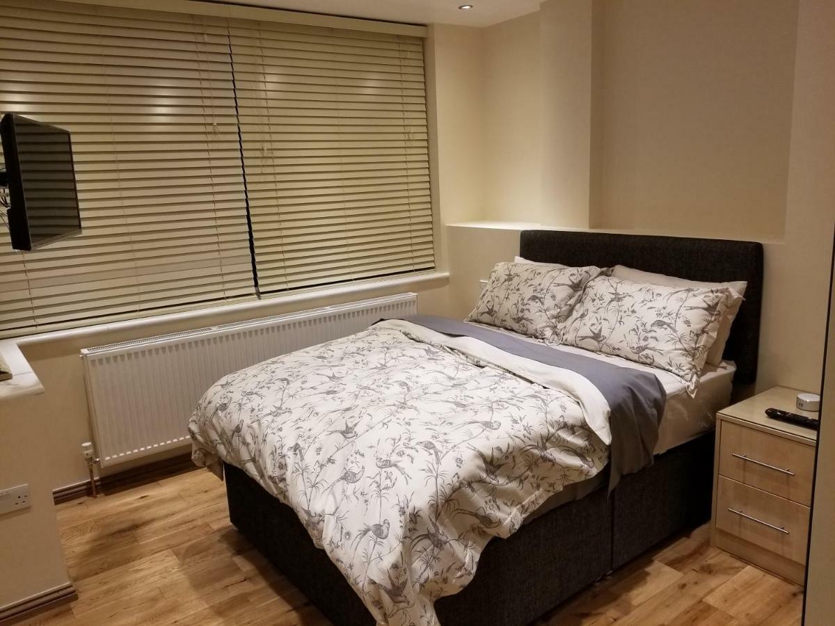 Luxury 1min Walk From Underground, With Free Parking Free Wifi Apartamento *