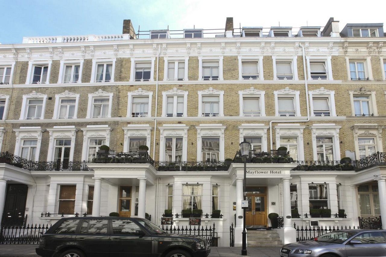 Mayflower Hotel&apartamentos Hotel 3*