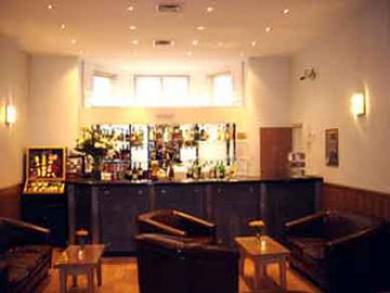 Mowbray Court Hotel London