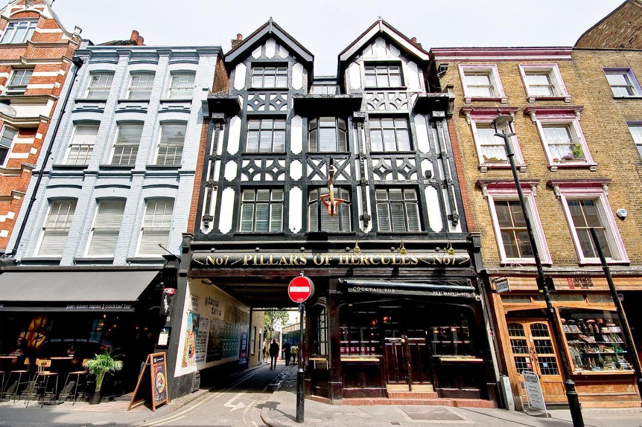 F6 Greek Street By Living * Londres