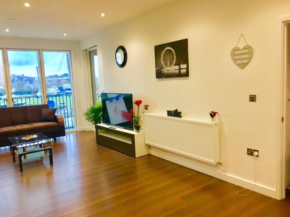Excel 2 Bedrooms River View Apartment *