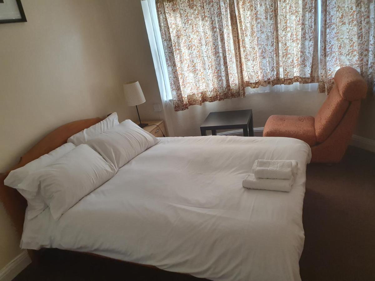 Elegant House 10 Minutes Walk To Wembley Stadium Ferienhaus London