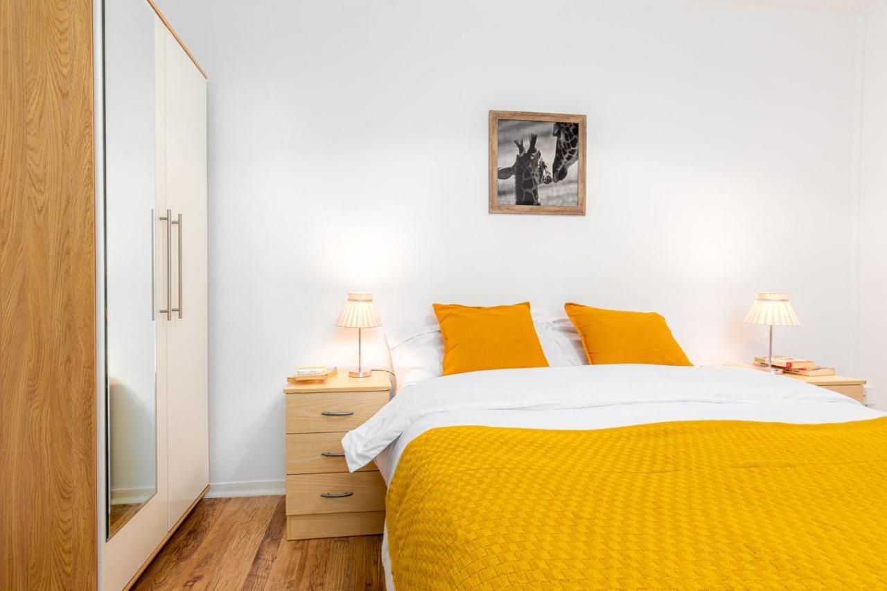 Bracken House - Deluxe Guest 2 *