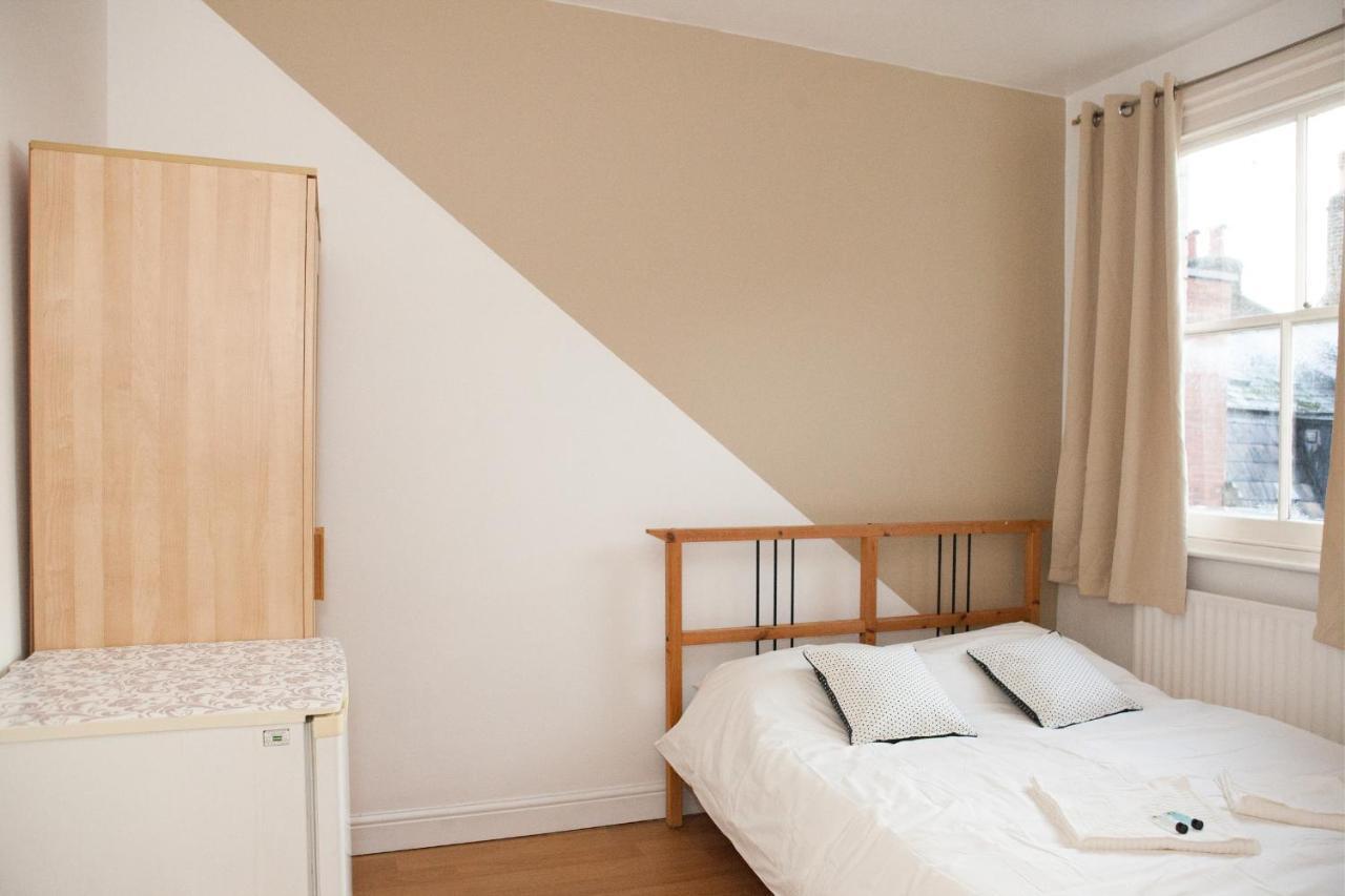 Fieldgate Spacious Maison d'hôtes