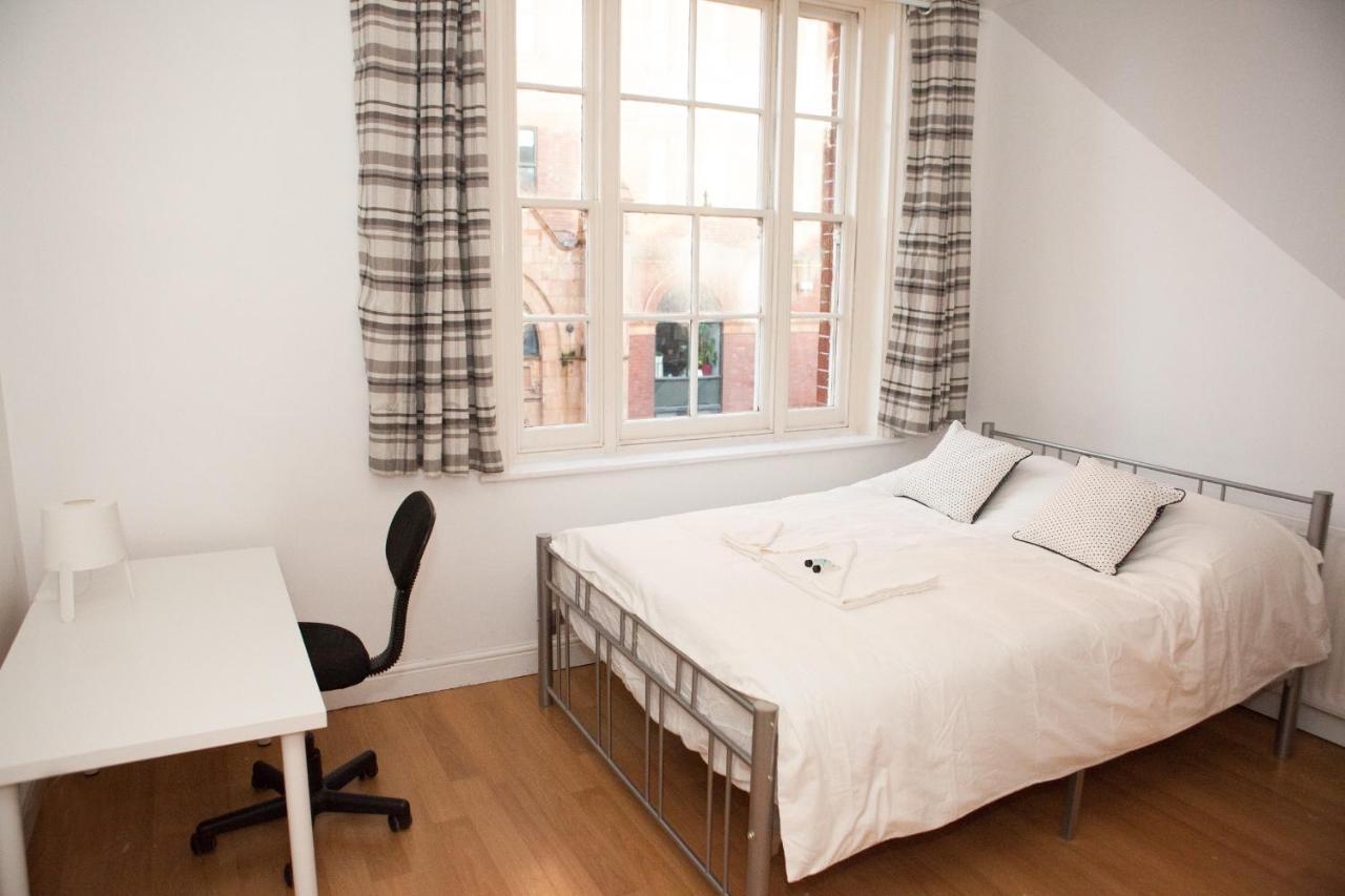 Fieldgate Spacious Maison d'hôtes