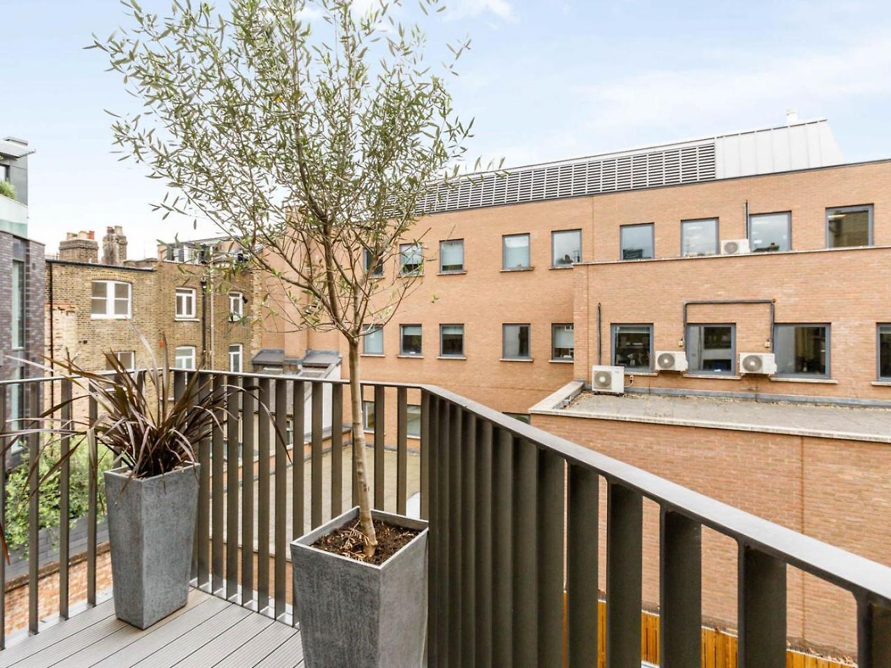 Goodge Street Iii Hotel 4*