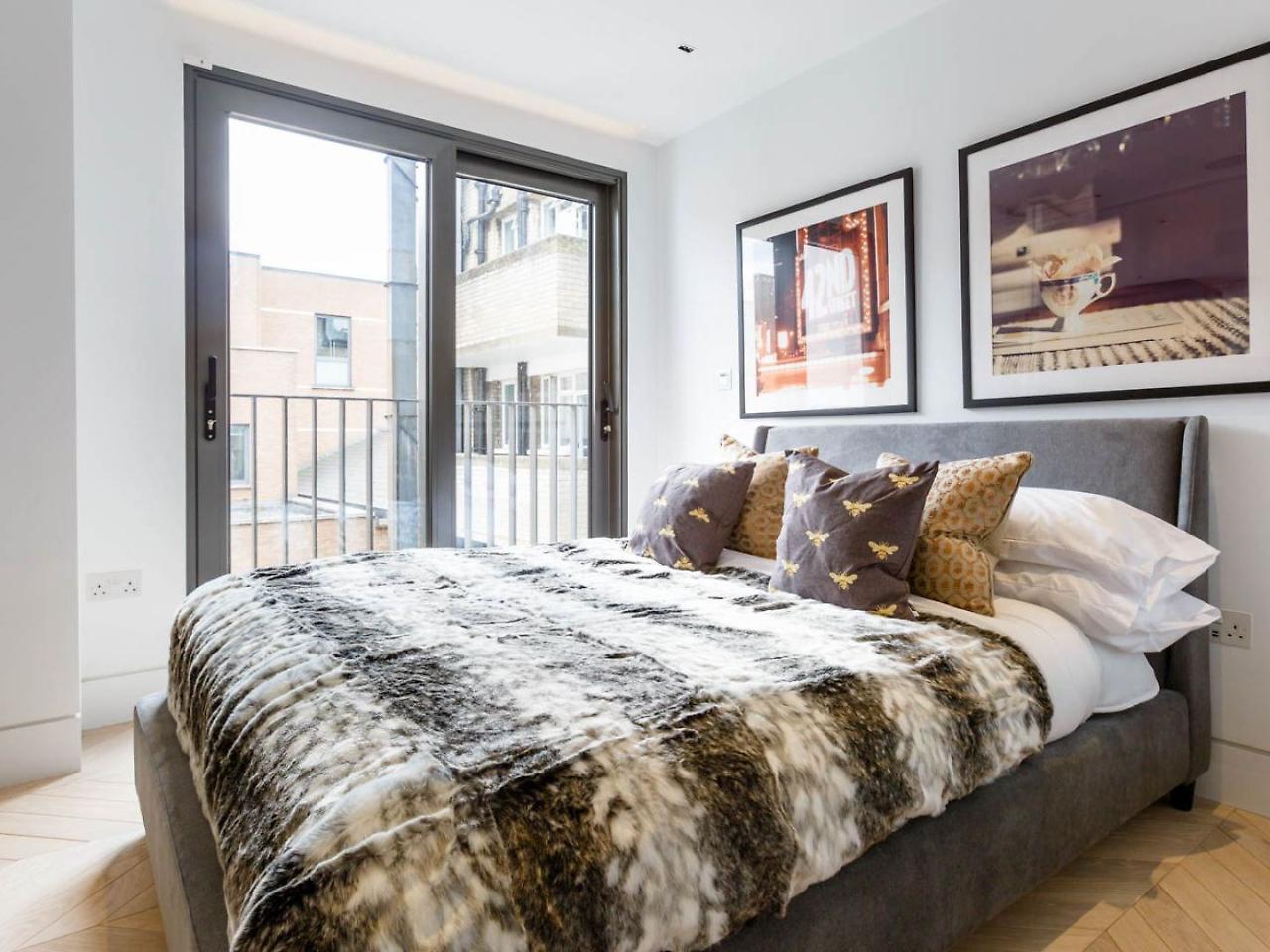 Goodge Street Iii Hotel 4*