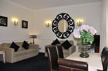 Collingham Serviced 4*