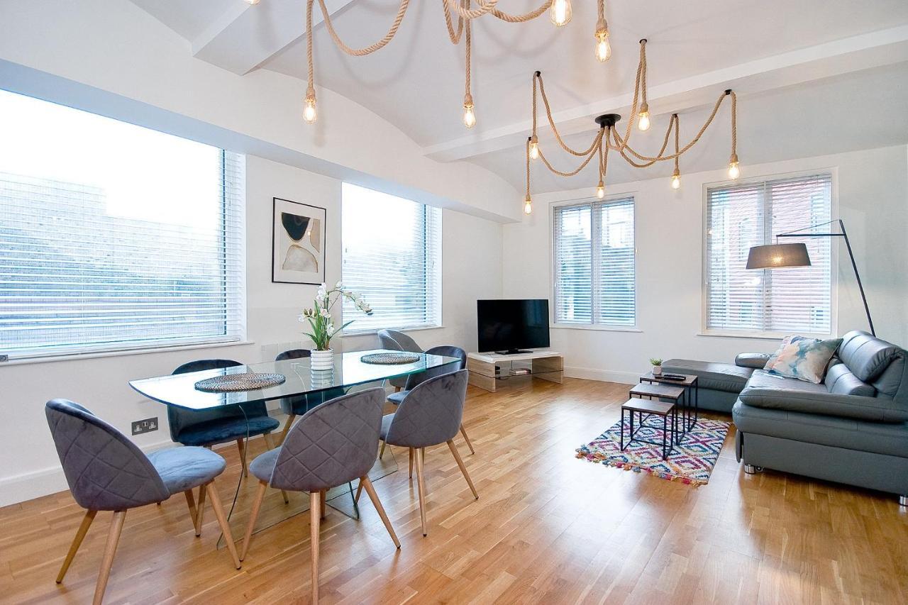 Mulberry Flat 4 - Two Bedroom 2nd Floor By Living Сasa de vacaciones *