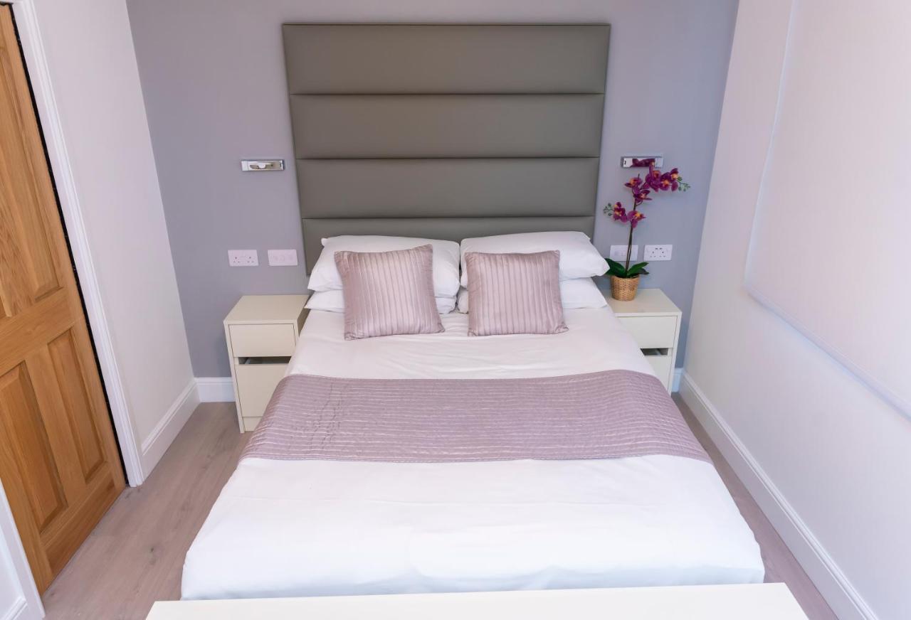 Messina Apartahotel Londres