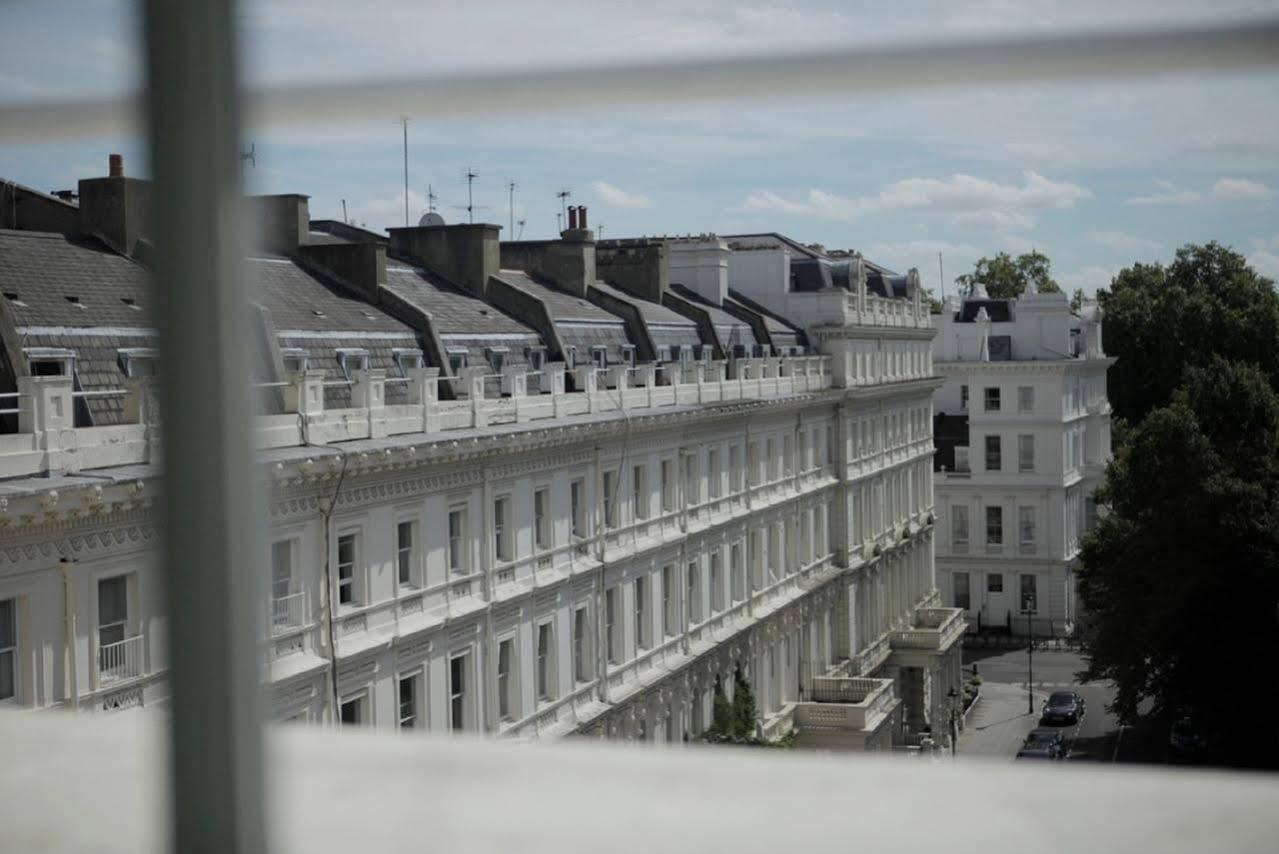 Signature Townhouse Hyde Park Hotel 4*