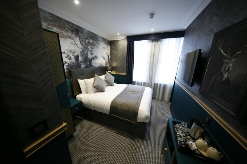 Hotel The Portico 4*
