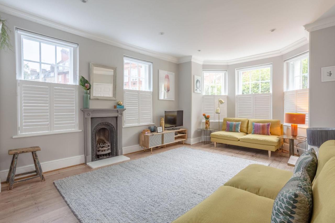 Charmingly Unique And Recently Refurbished Watchman's In Camden Town Appartement *