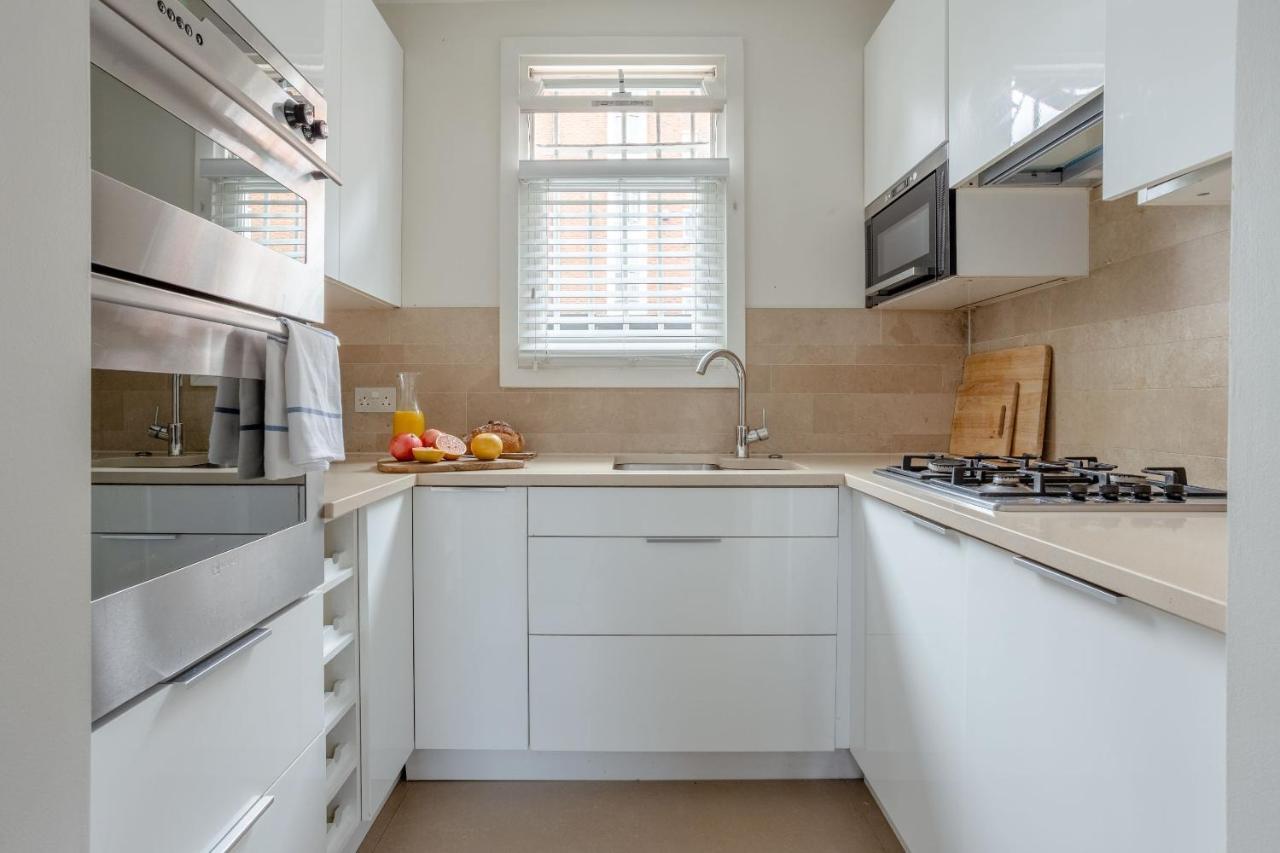 Charmingly Unique And Recently Refurbished Watchman's In Camden Town * Londres