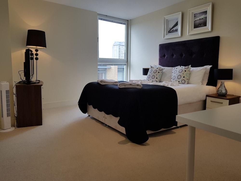 Still Life Canary Wharf Executive Hotel 4*