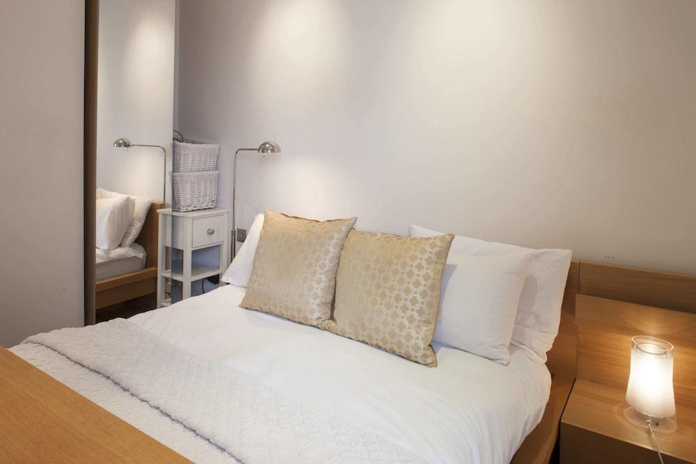 Piccadilly Circus Hotel
