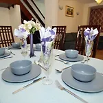London Luxurious Sweet Home