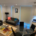 High View Two Bedroom Apartment In Woolwich