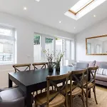 Amazing 4 Bed House Wparking 2Min Walk To Station