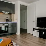 Modern 1 Bedroom Flat In Wandsworth