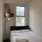 Elite 2 bedroom Flat near portobello road Market