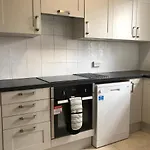 Entire Flat Very Comfortable 1 Bedroom London