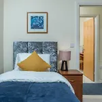 Cozy 2 Bed Room Flat Walking Distance From Excel