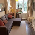 Lovely 2 Bedroom On The Corner Of Portobello Road