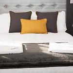 The Tudor Inn Hotel