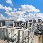 Modern, Stylish Penthouse Apartment Next To Wembley Stadium!