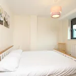 Lovely 2-Bedroom Apartment In Docklands, E14