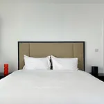 Apartment In Greenwich