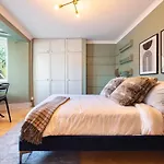 The Richmond Upon Thames Escape - Modern 2Bdr Flat With Garden And Parking