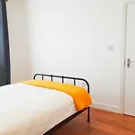 Acacia Flat 189 In Wembley