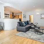 Nevern Square Earl\'S Court 2 Bed Apartment