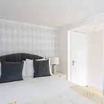 Fabulous Gloucester Road Apartment