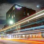 Roomzzz London Stratford