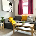 The Peachy-Homey The Heart Of Trendy Brixton